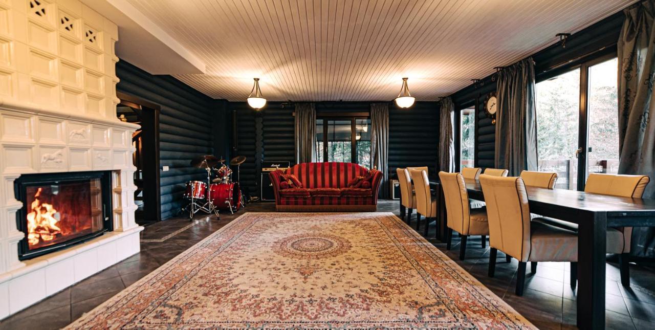 Chalet Melodiyagir Pilipets Exteriör bild